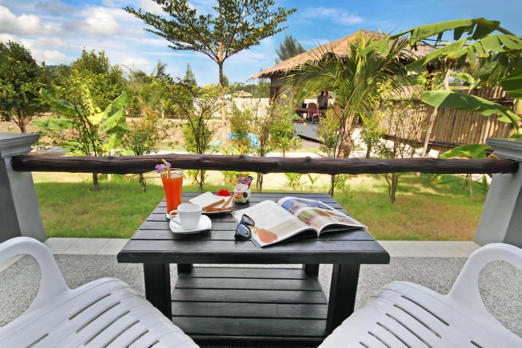 The Villa Laemhin Lagoon Resort Phuket Kamer foto